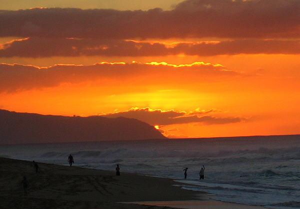 Sun Down Kaena