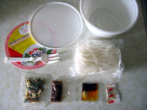 カップ麺８