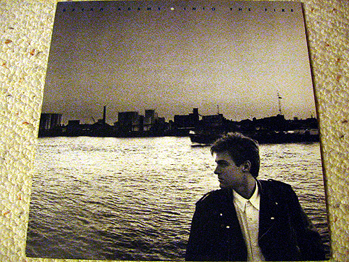 BRYAN ADAMS：INTO THE FIRE